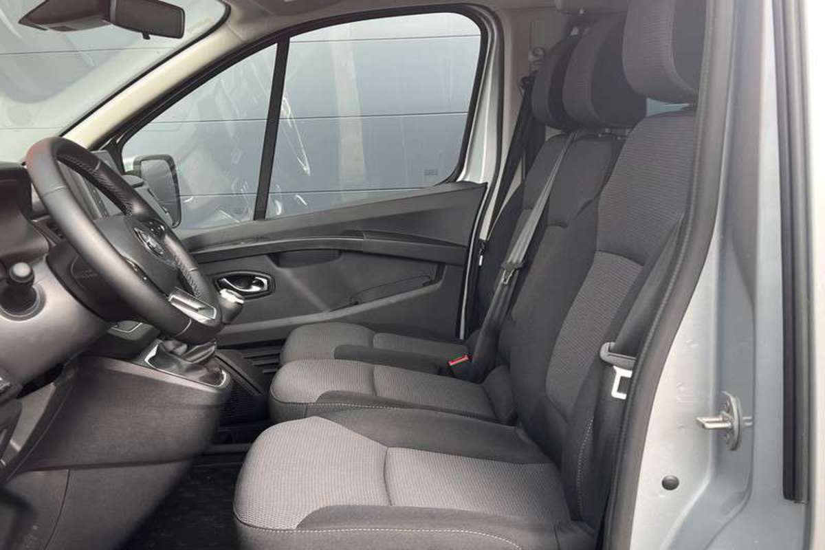 Nissan Primastar - 2.0 DCI 150 TEKNA L2H1 9P