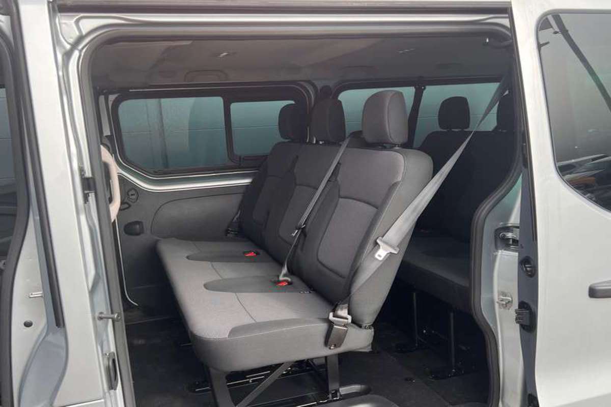 Nissan Primastar - 2.0 DCI 150 TEKNA L2H1 9P