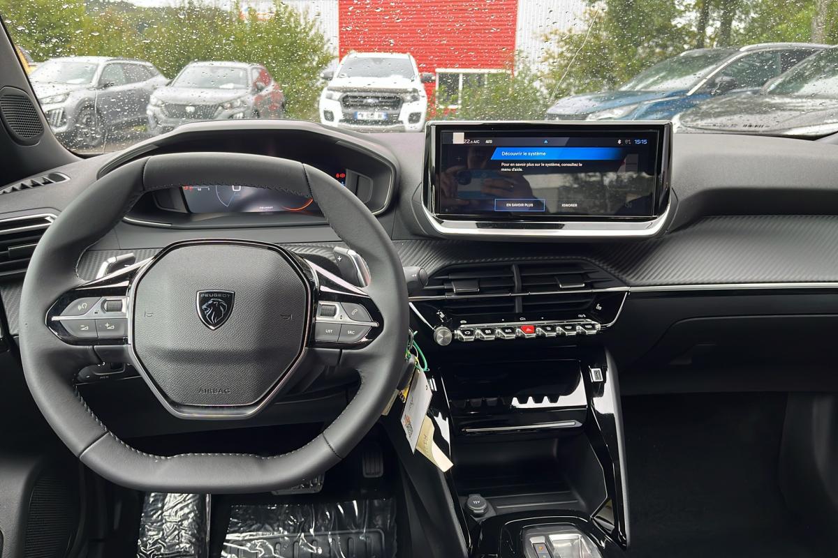 Peugeot 2008 - NEW 130 EAT8 ALLURE GRIP