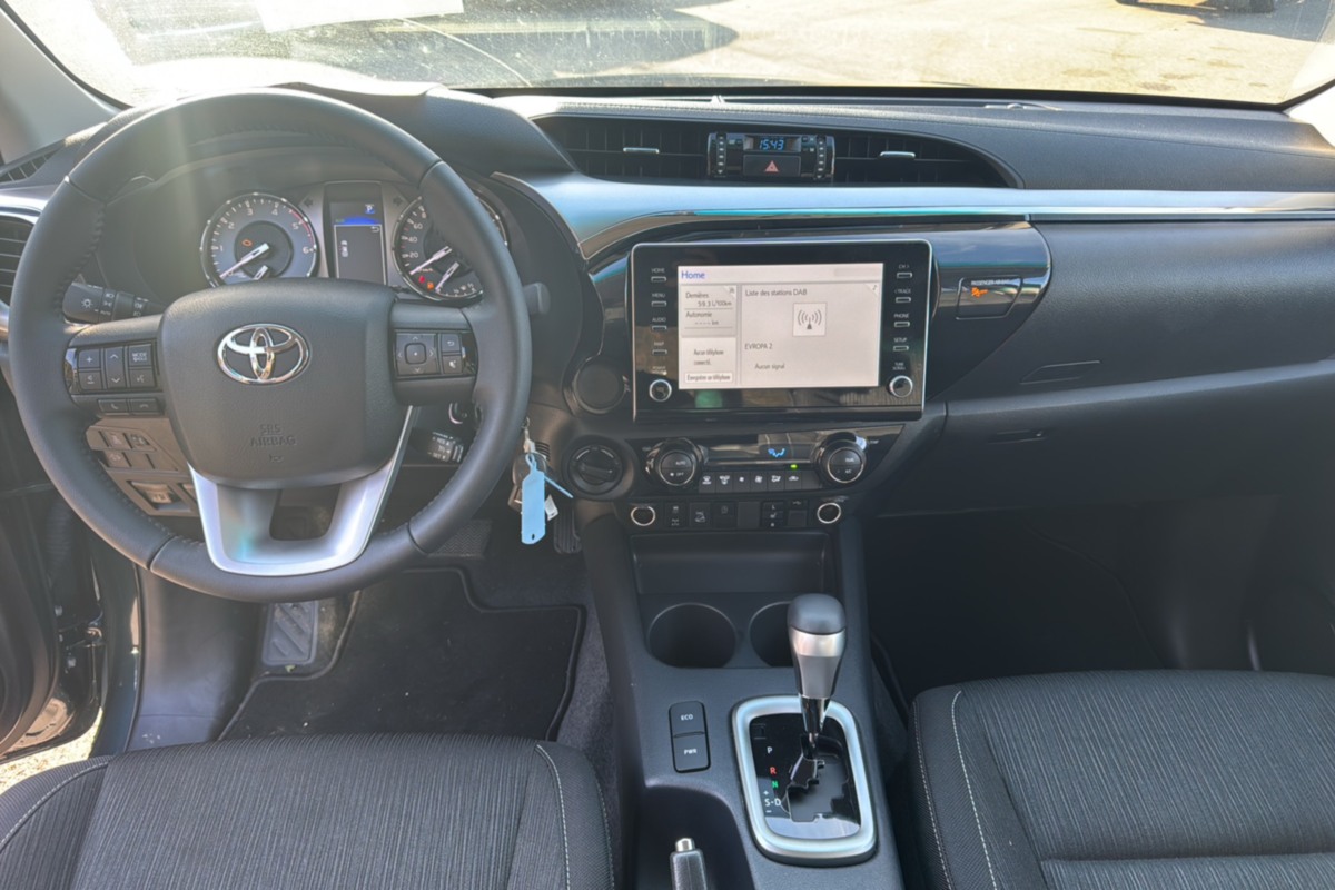 Toyota Hilux - 2.8 D4-D 204 BVA LEGENDE