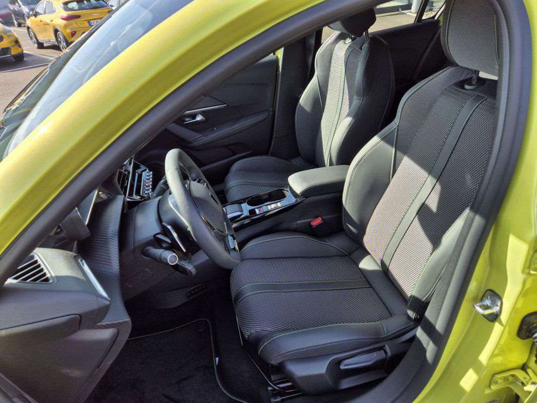 Peugeot 208 - HYBRID 136 E-DSC6 GT PLUS