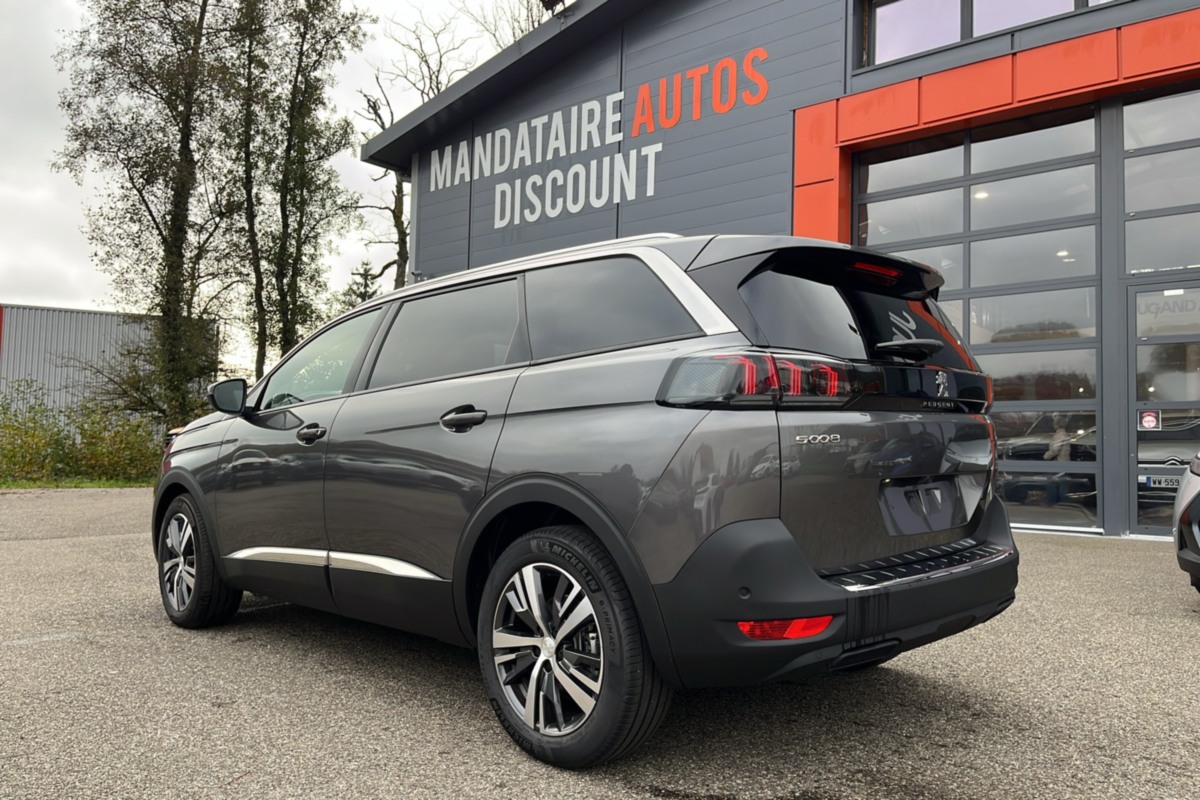 Peugeot 5008 HYBRID 136 E-DCS6 ALLURE