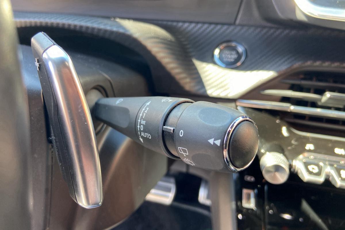 Peugeot 2008 - 1.2 PURETECH 130 EAT8 GT