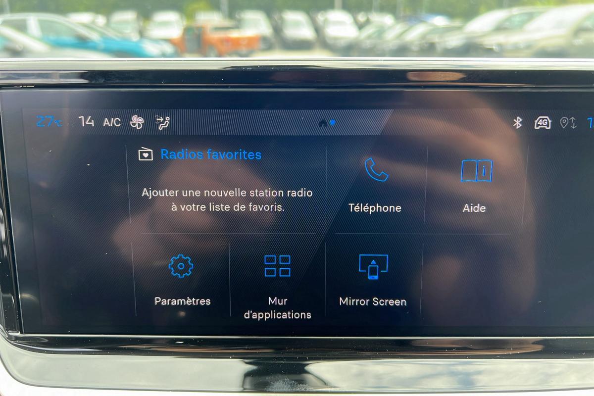 Peugeot 208 - HYBRID 100 E-DSC6 ALLURE