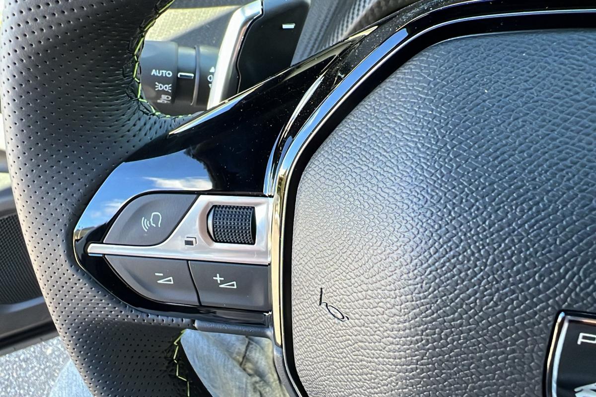 Peugeot 2008 - 1.2 130 EAT8 GT PLUS