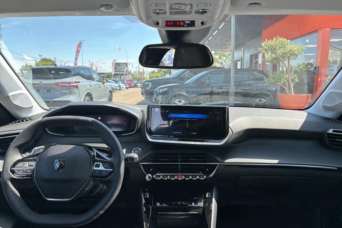 Peugeot 208 - NEW 1.2 100 EAT8 ALLURE P