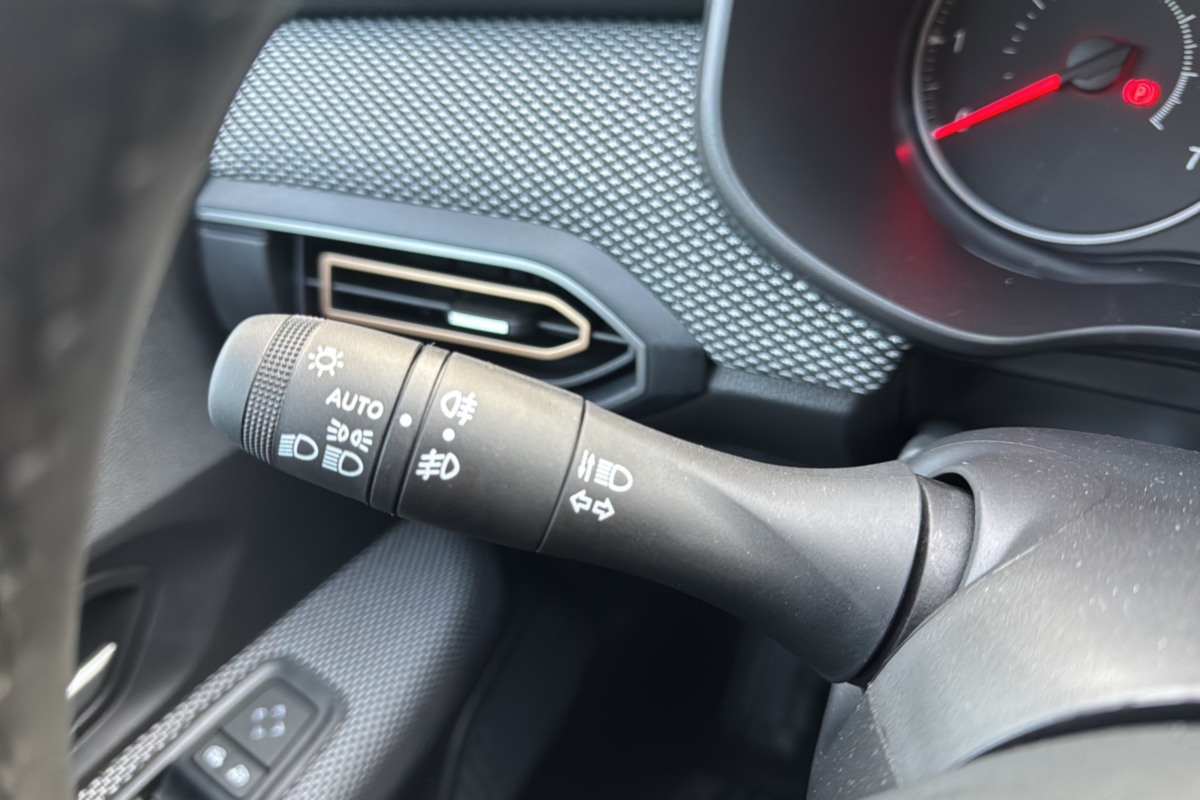 Dacia Sandero - STEPWAY TCE 90 CVT EXPRES