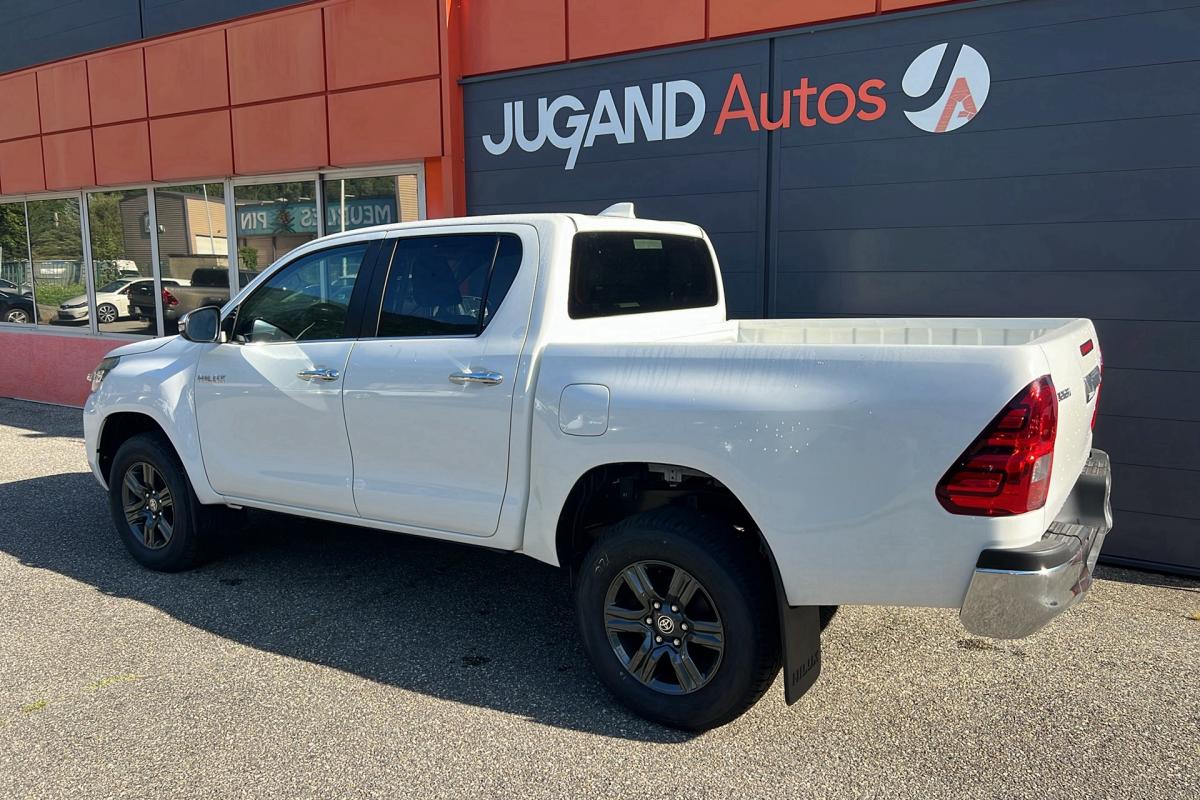 Toyota Hilux - 2.8 D4-D 204 LEGENDE 4PL