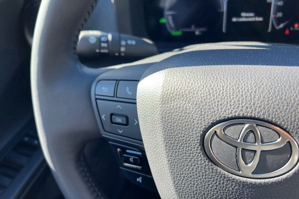 Toyota C-HR - HYBRID 200 AWD DESIGN PK