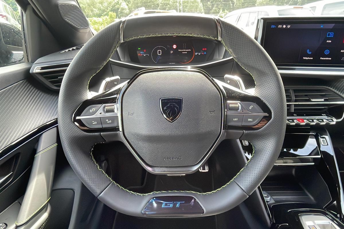 Peugeot 208 - HYBRID 136 E-DSC6 GT PLUS