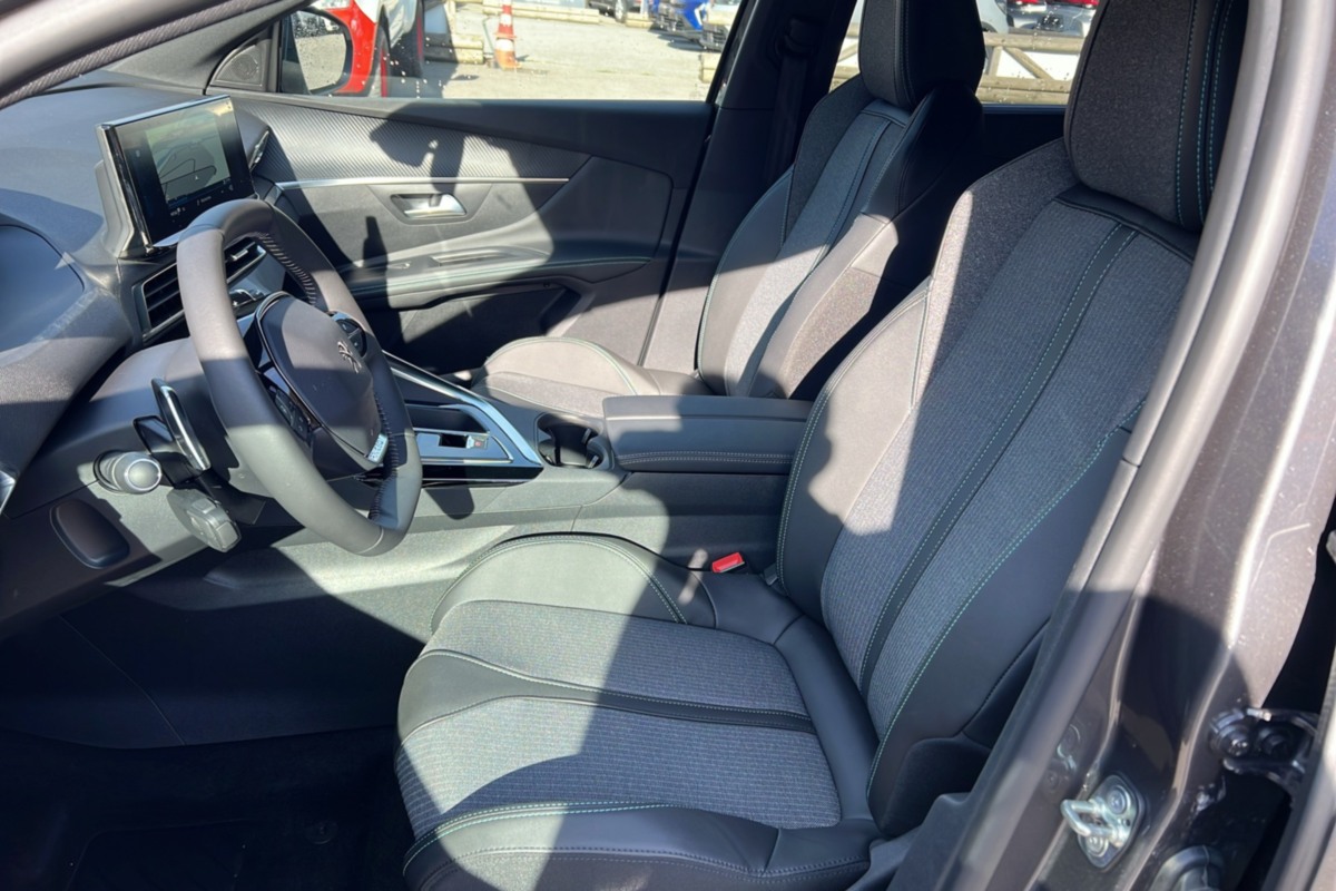Peugeot 5008 - BLUEHDI 130 EAT8 ALLURE P