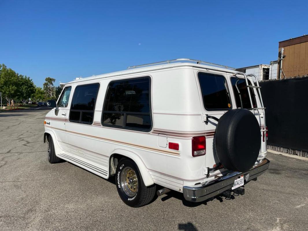 GMC Vandura - 5.7L AMENAGE