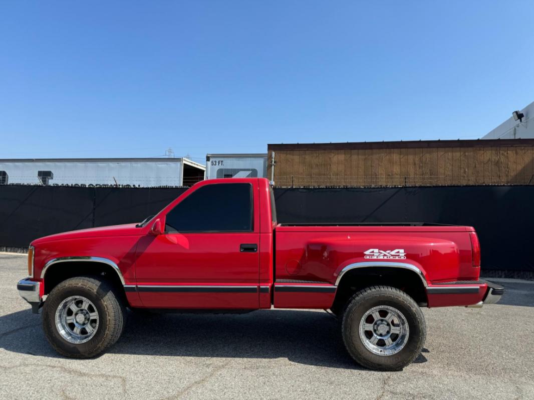 GMC Sierra - 4x4 350CI V8 ROUGE 1989