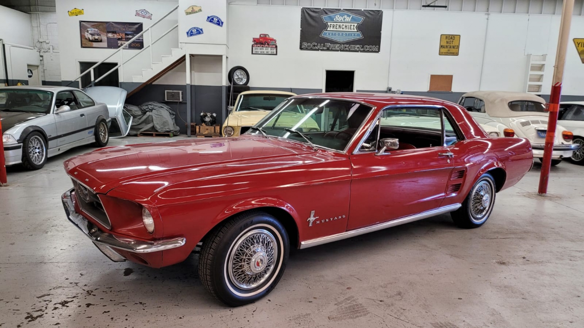 FORD MUSTANG - COUPE CODE C RED 67 (1967)