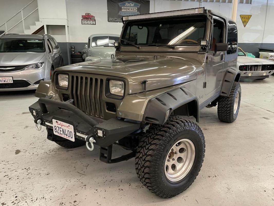 Jeep Wrangler YJ 4.2L 6 CYLINDRES