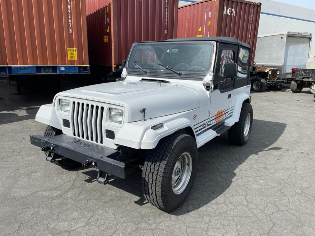Jeep Wrangler - 4.2L 6 CYLINDRES Blanche Island Edition