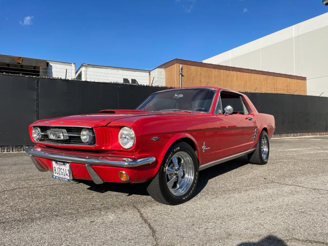 Ford Mustang COUPE 289 CI V8 ROUGE 1966 BOITE AUTO