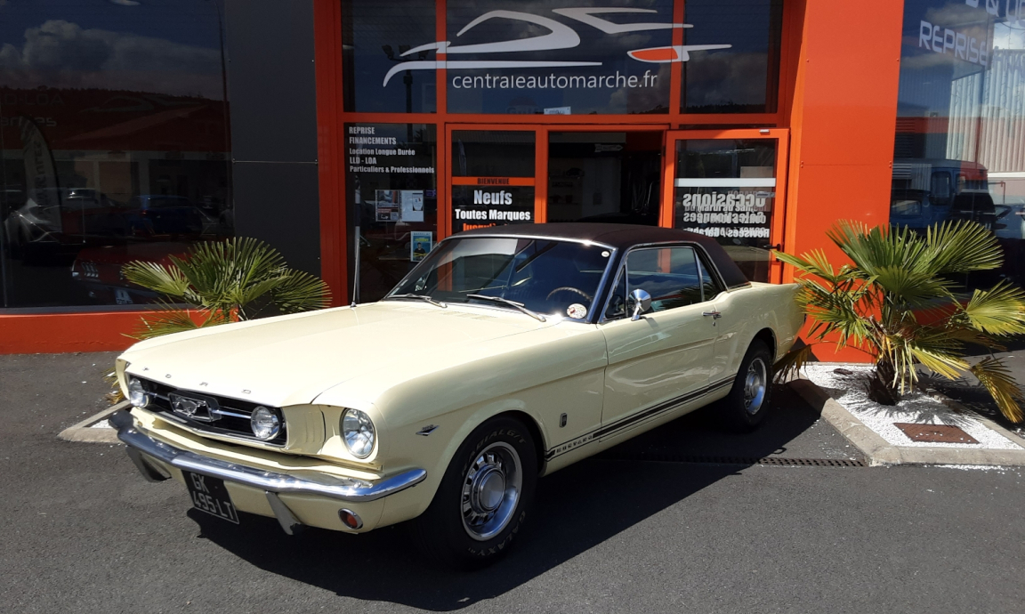 Ford Mustang - COUPE JAUNE TOIT VINYLE CODE A GT