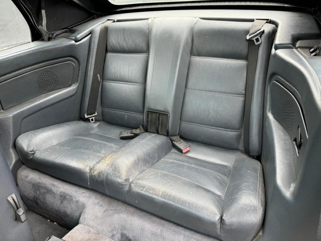 BMW Série 3 - 325 I E30 CABRIOLET BOITE MECA v6