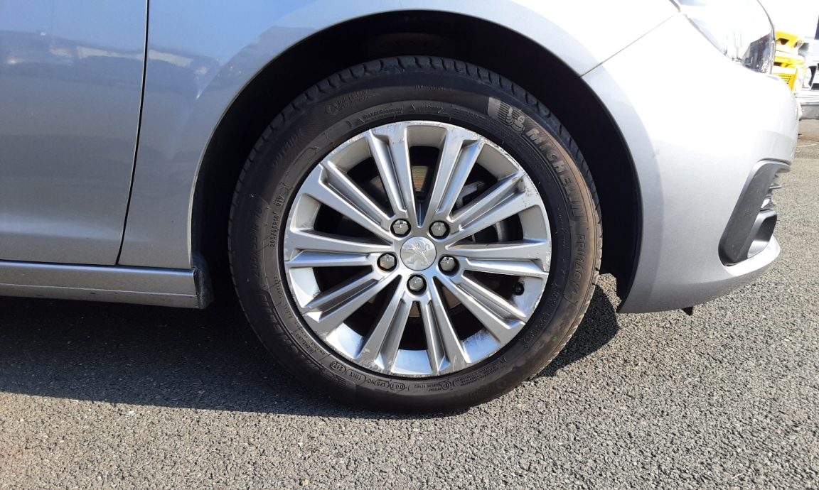 Peugeot 308 - BlueHDi 130ch SetS BVM6 Allure Business