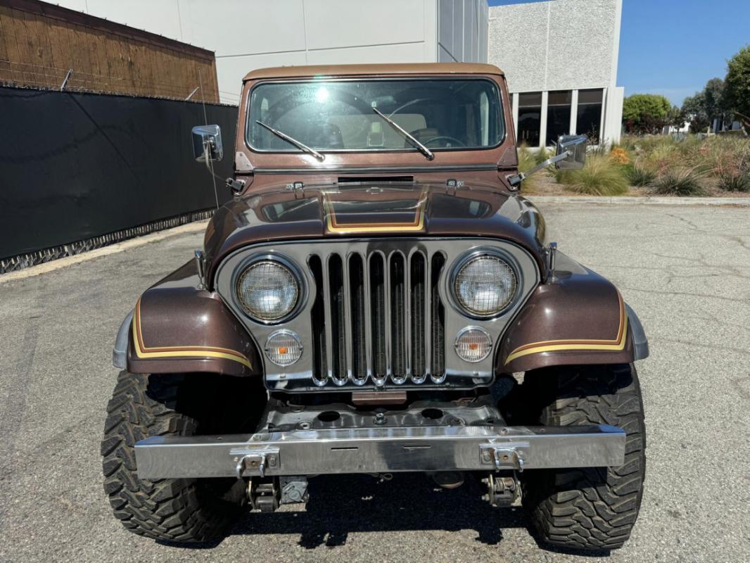 Jeep CJ - LAREDO 5.0 V8 304CI