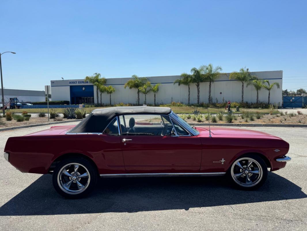 Ford Mustang - CABRIOLET CODE C 289CI V8 ROUGE 1966