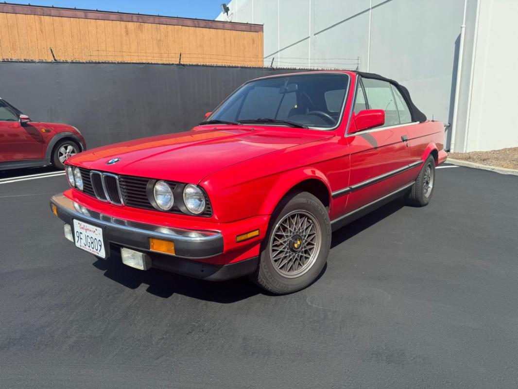 BMW Série 3 - 325 I E30 CABRIOLET ROUGE BOITE MECA 1987