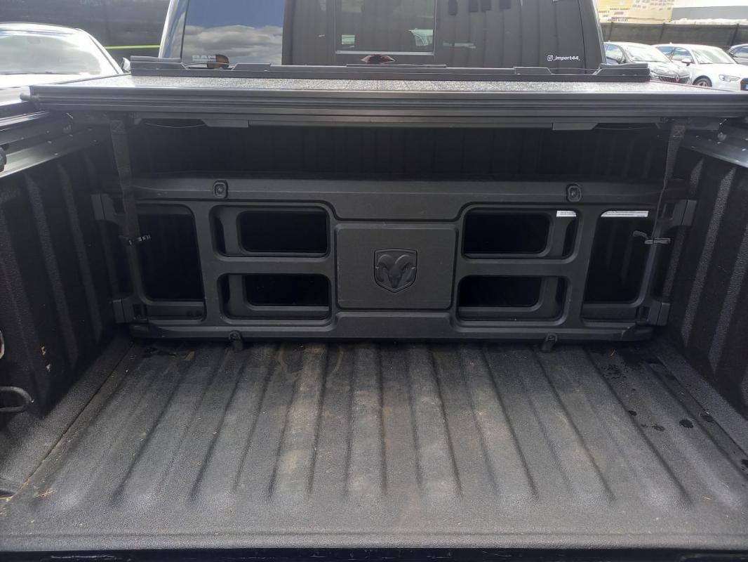 Dodge Ram - 1500 5.7 V8 395 CH HEMI CREW CAB SPORT BLACK PACKAGE - IMMAT FRANCE GARANTIE 12 MOIS