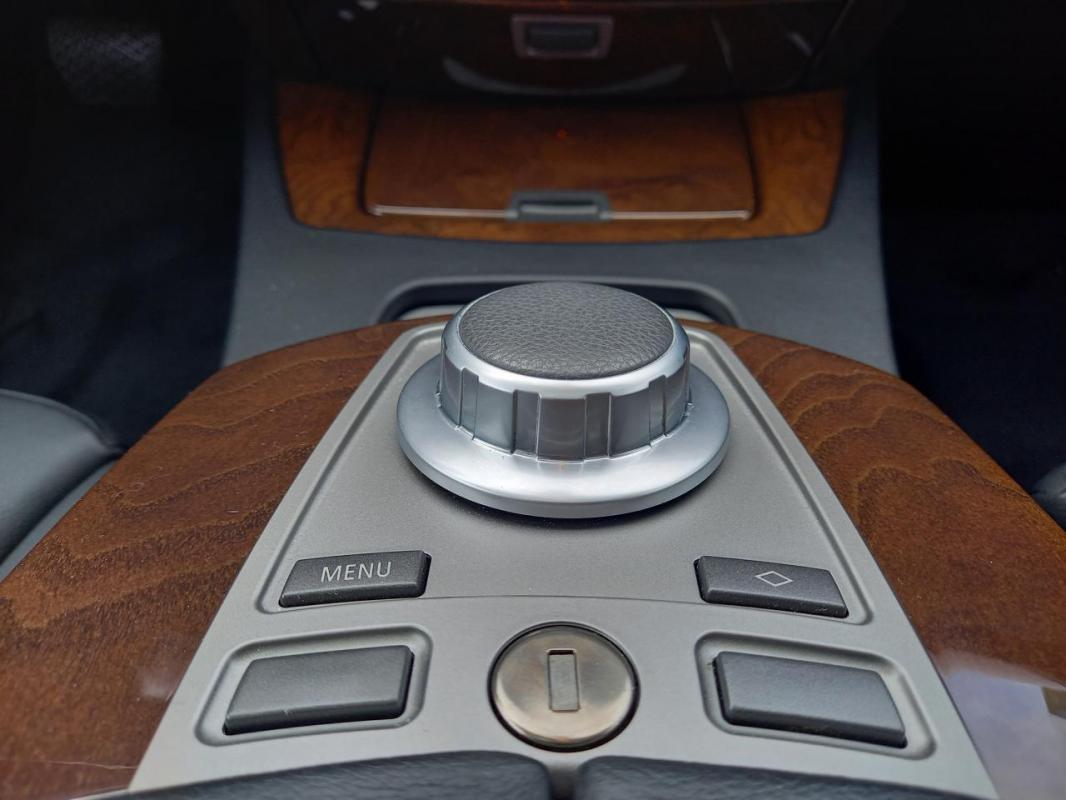 BMW Série 7 - 730i E65 FACELIFT 258ch