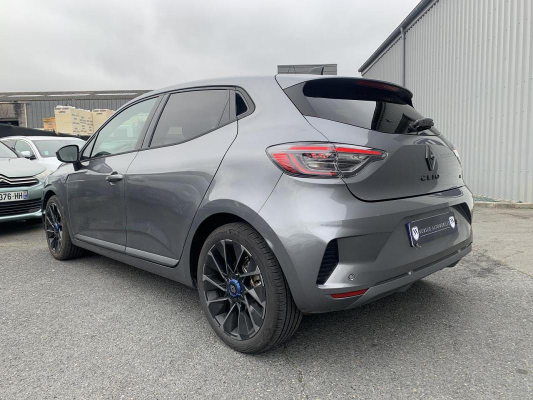 Renault Clio - 1.6 E-Tech FULL Hybride 145 CH Esprit Alpine - 1ère MAIN GARANTIE CONSTRUCTEUR 04/2026