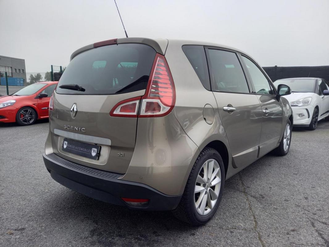 Renault Scénic - III 2.0 DCI 150 CH BVA FINITION JADE