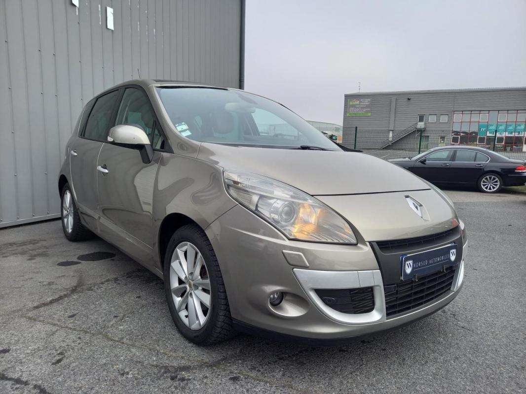 Renault Scénic - III 2.0 DCI 150 CH BVA FINITION JADE