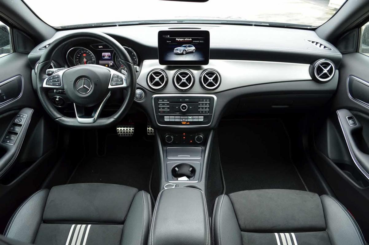 Mercedes Classe GLA - 180 D SPORT PACK AMG LINE 7G-DCT