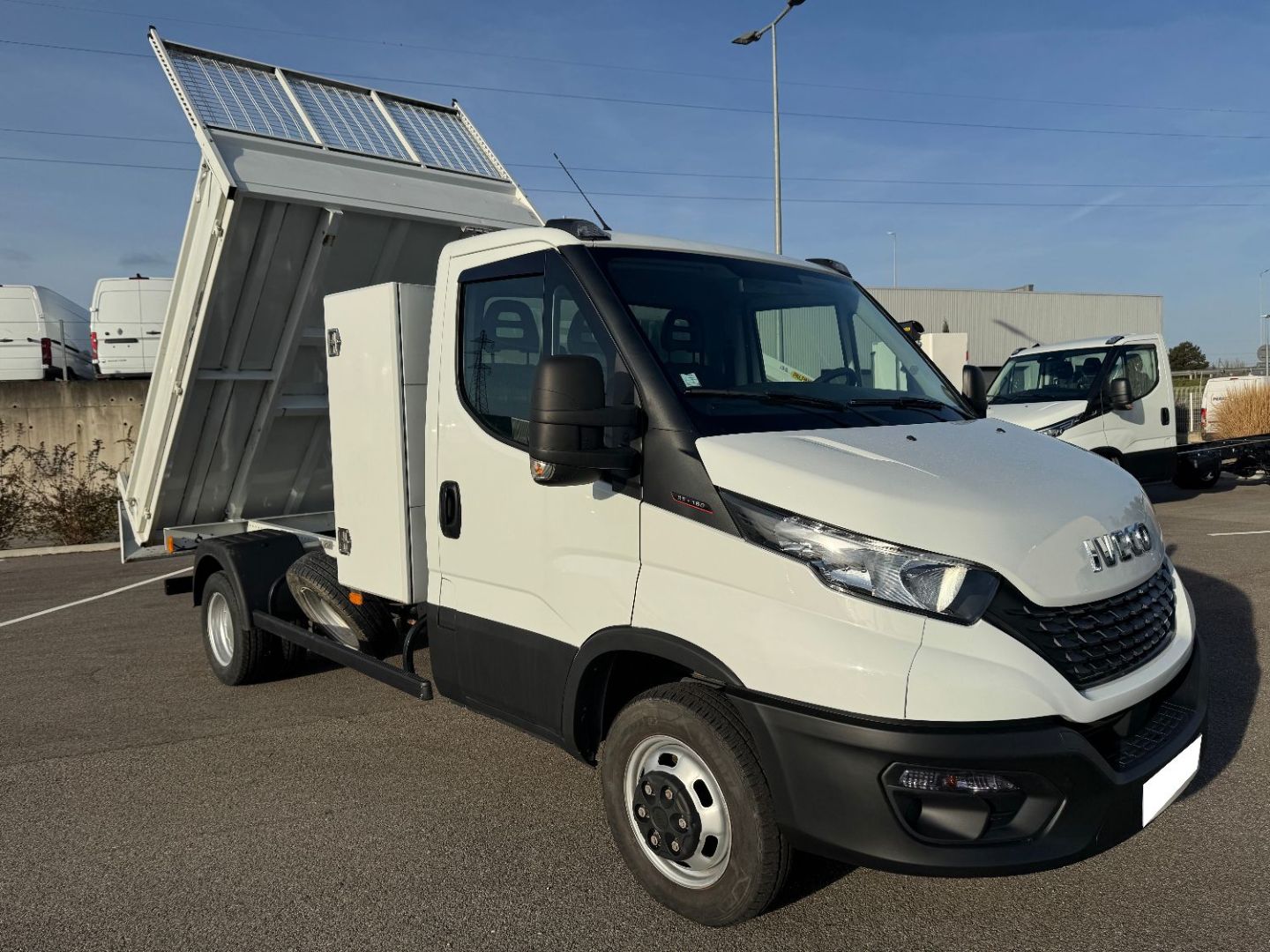 IVECO DAILY BENNE - 35C16 160CV 3L ACIER (2021)