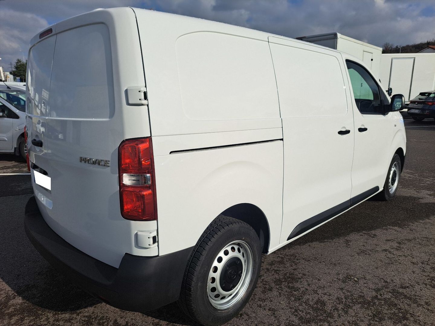 TOYOTA PROACE FOURGON - MEDIUM 2.0L 145 D-4D