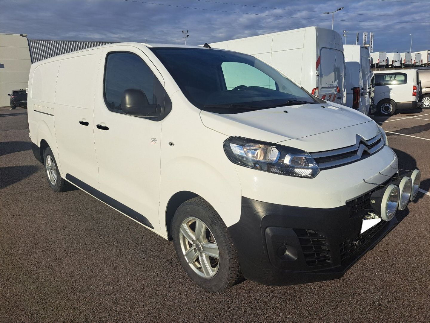 CITROEN JUMPY FOURGON - XL 2.0 BLUEHDI 150 DANGEL 4X4 (2017)