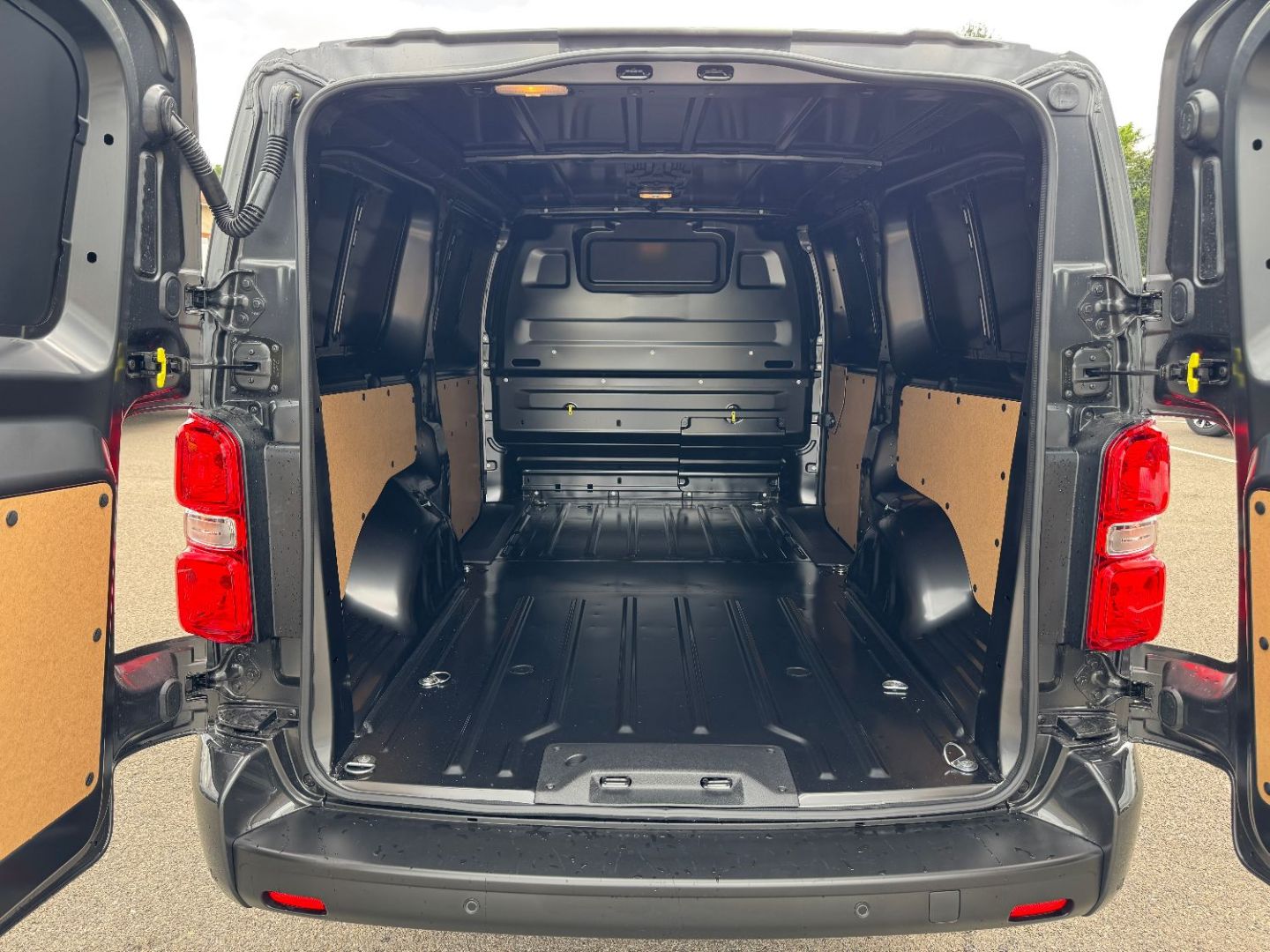 PEUGEOT EXPERT FOURGON - XL 2.0 BLUEHDI 180 EAT8