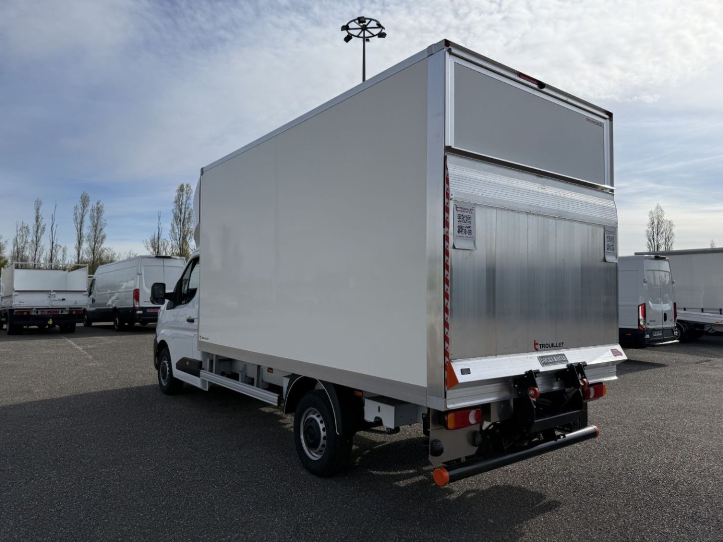 NISSAN INTERSTAR CAISSE - 3T5 2.0L 170 N-CONNECTA 20M3 TROUILLET