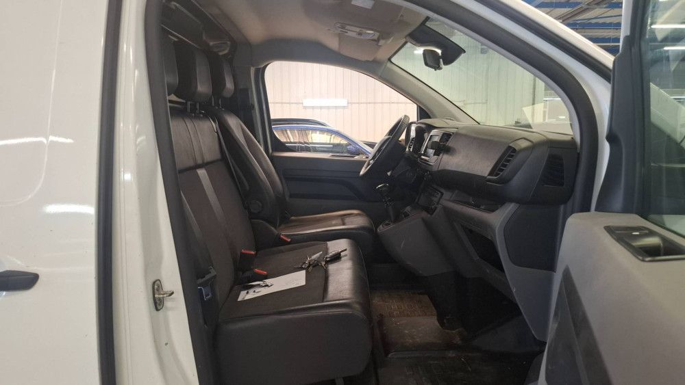 PEUGEOT EXPERT FOURGON - STANDARD 2.0 BLUEHDI 150 ASPHALT
