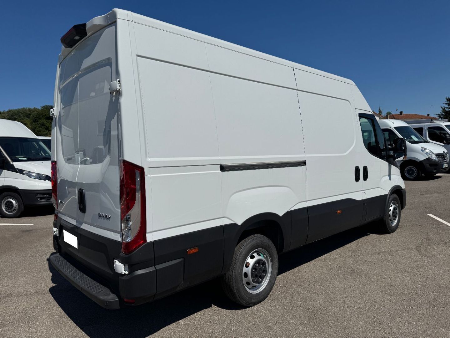 IVECO DAILY FOURGON - 35S18 180CV 3L L3H2 12M3