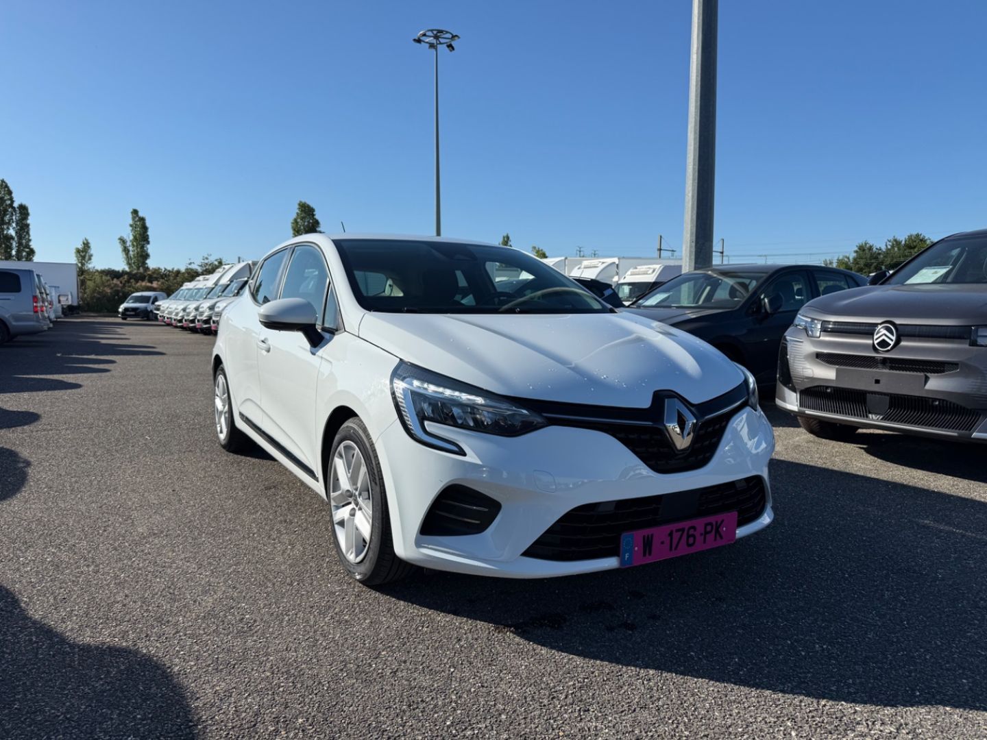 RENAULT CLIO V SOCIETE - 1.6 E-TECH 140 BUSINESS (2021)