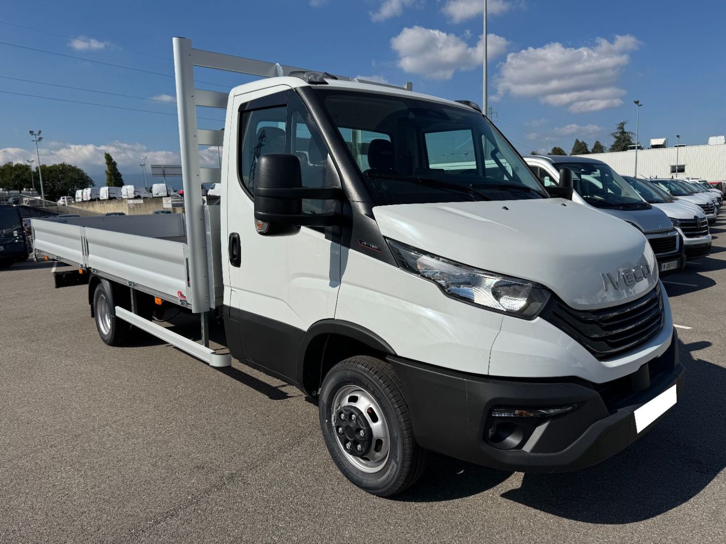 IVECO DAILY PLATEAU - 35C18 180CV 3L PLANCHER BOIS 5M