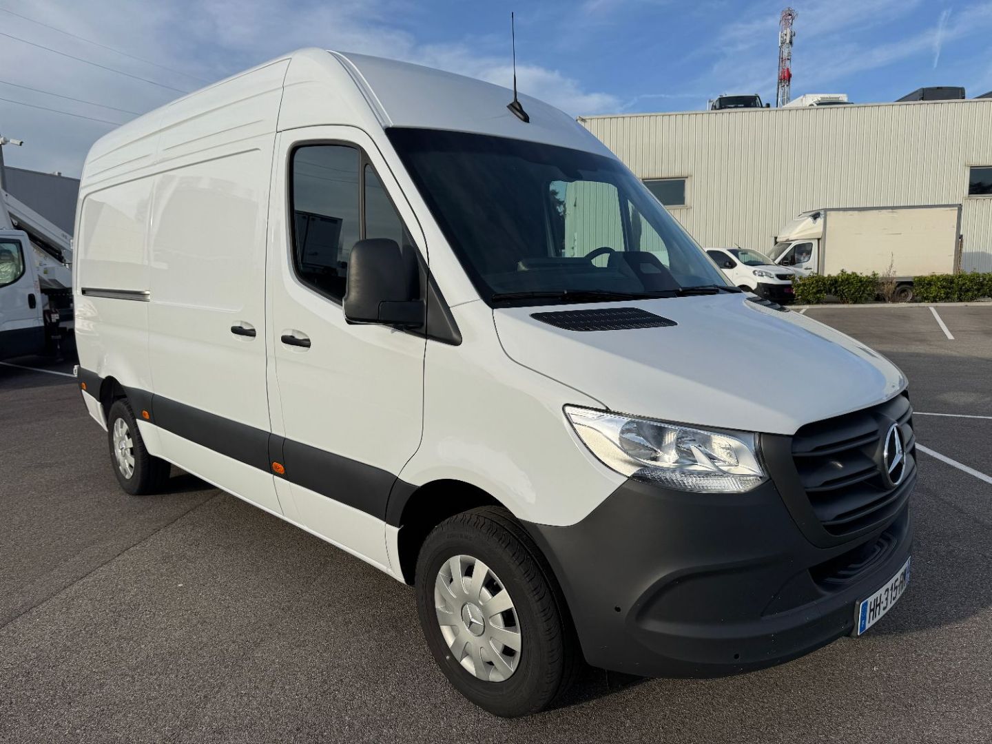 MERCEDES-BENZ SPRINTER FOURGON - 317 CDI 37 3.5T PRO 9G-TRONIC (2026)
