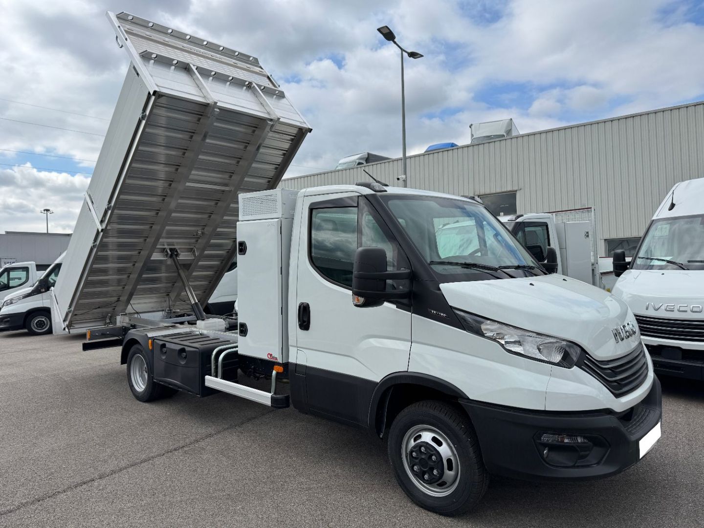 IVECO DAILY BENNE - 35C16 160CV 3L ALUMINIUM 4M