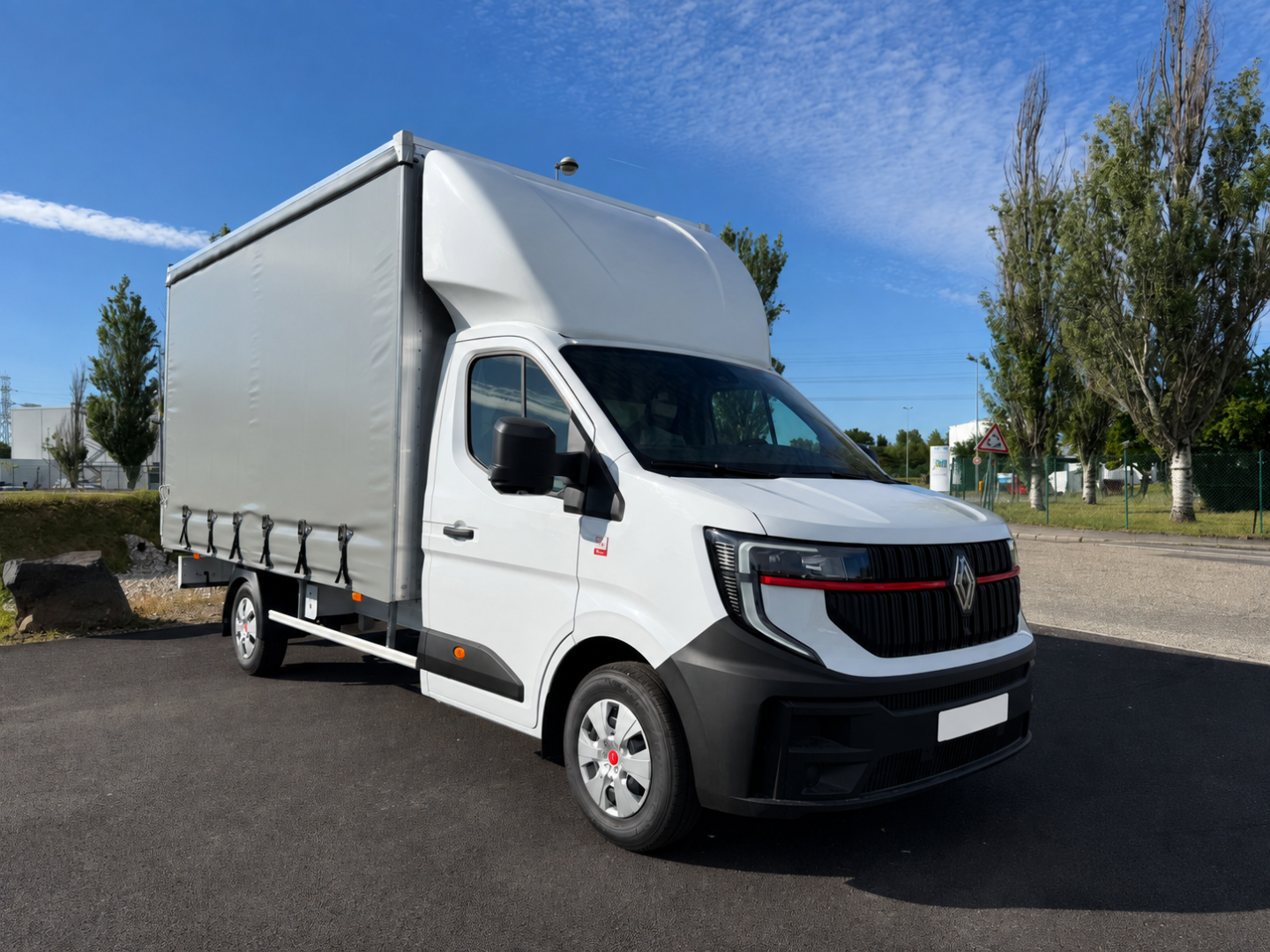 RENAULT MASTER CAISSE - 170CV TAUTLINER BACHE (2026)