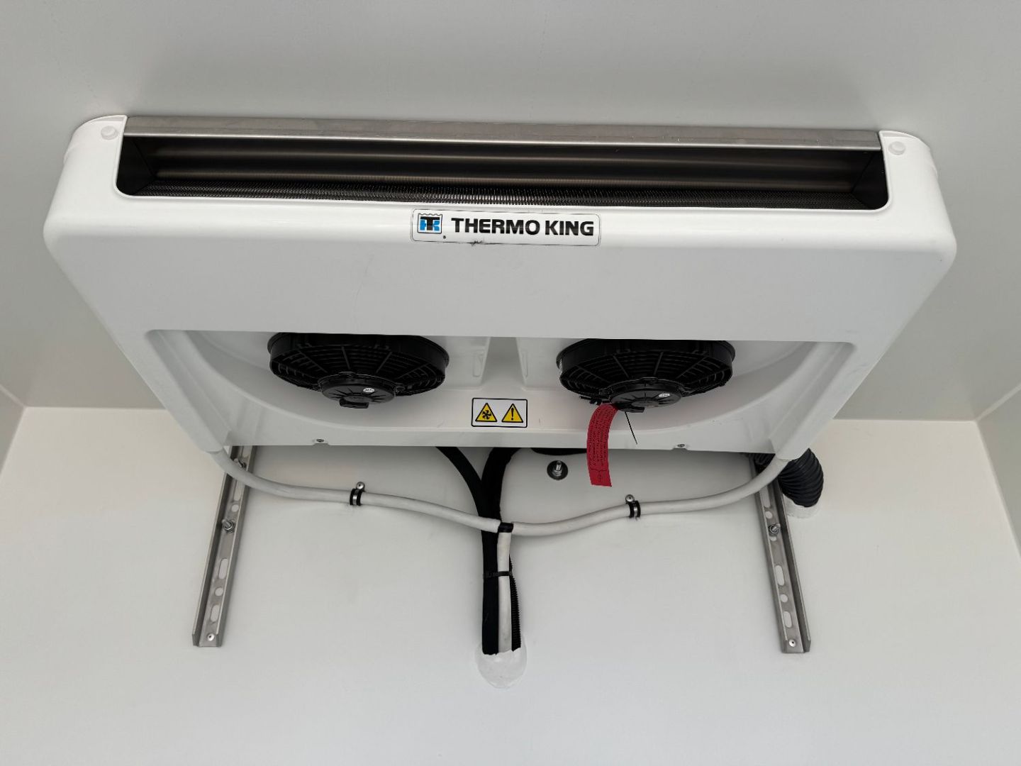 RENAULT TRAFIC FRIGORIFIQUE - 150CV PLANCHER CABINE 8.4M3