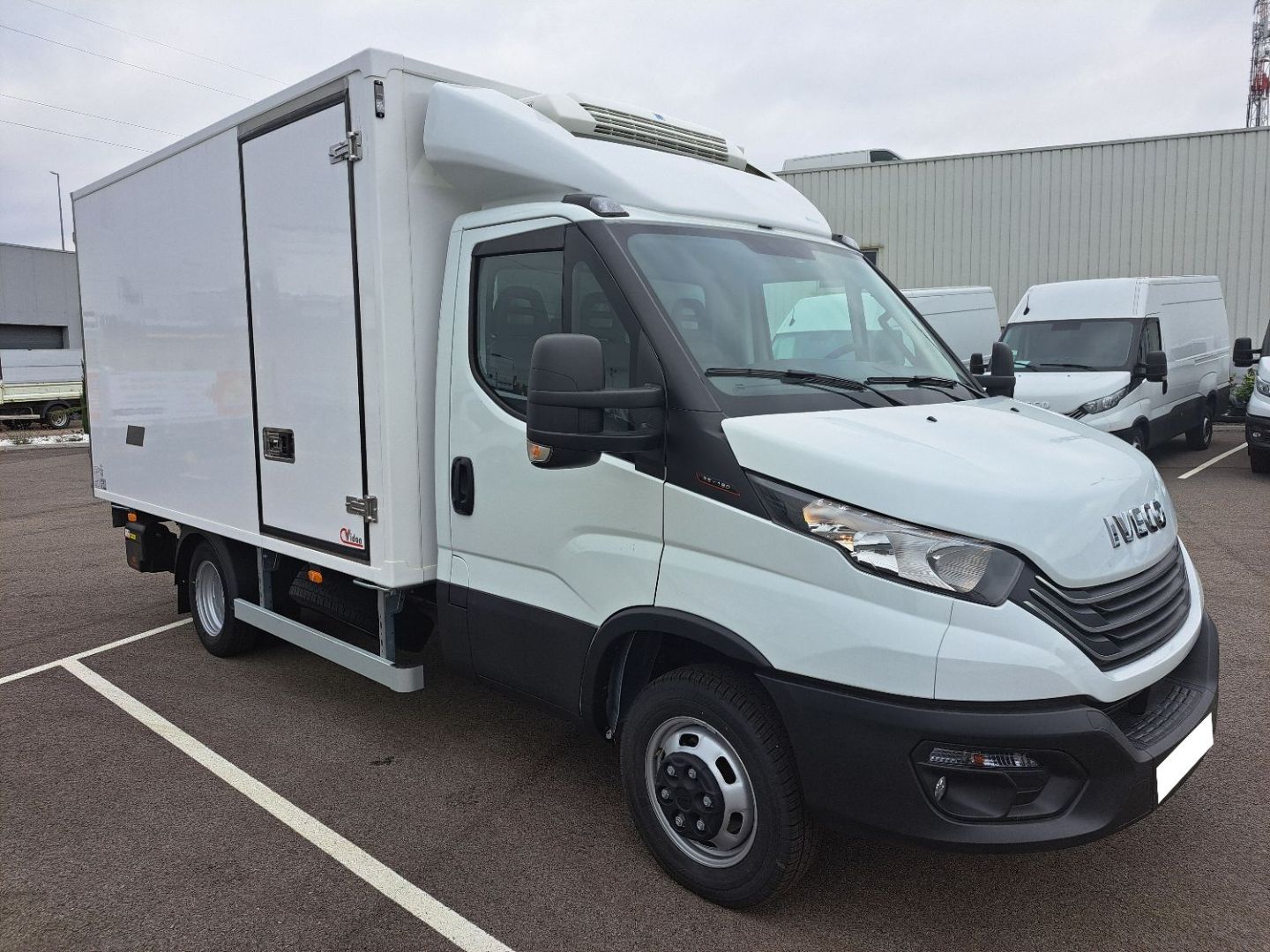 IVECO DAILY 35C18 CAISSE FRIGO HAYON 66000E HT