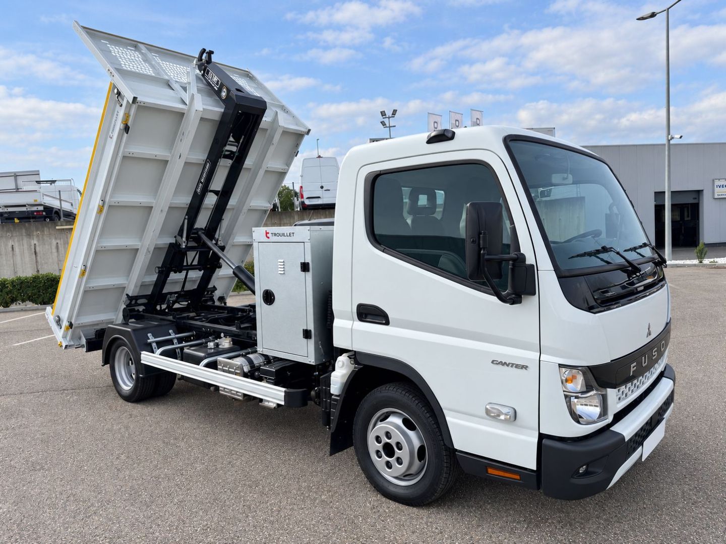 MITSUBISHI FUSO CANTER POLYBENNE 3C15 150CV 3L BOB AMPLINER