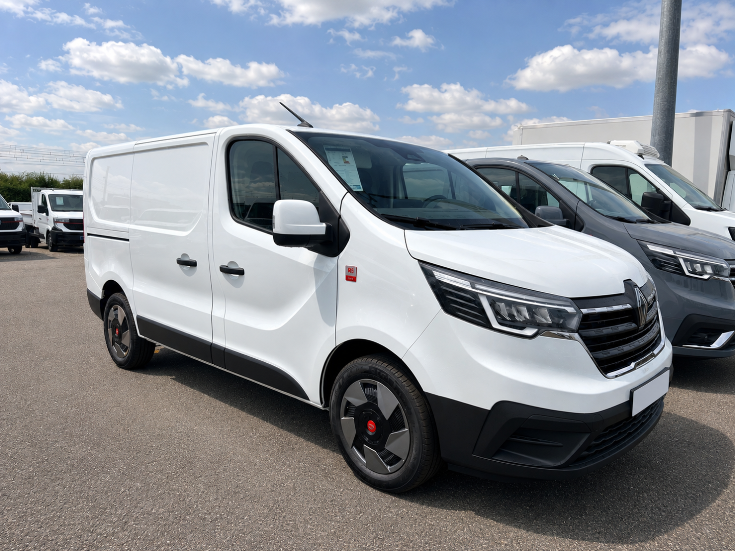 RENAULT TRAFIC FOURGON - L1H1 DCI 150 3T RED (2026)