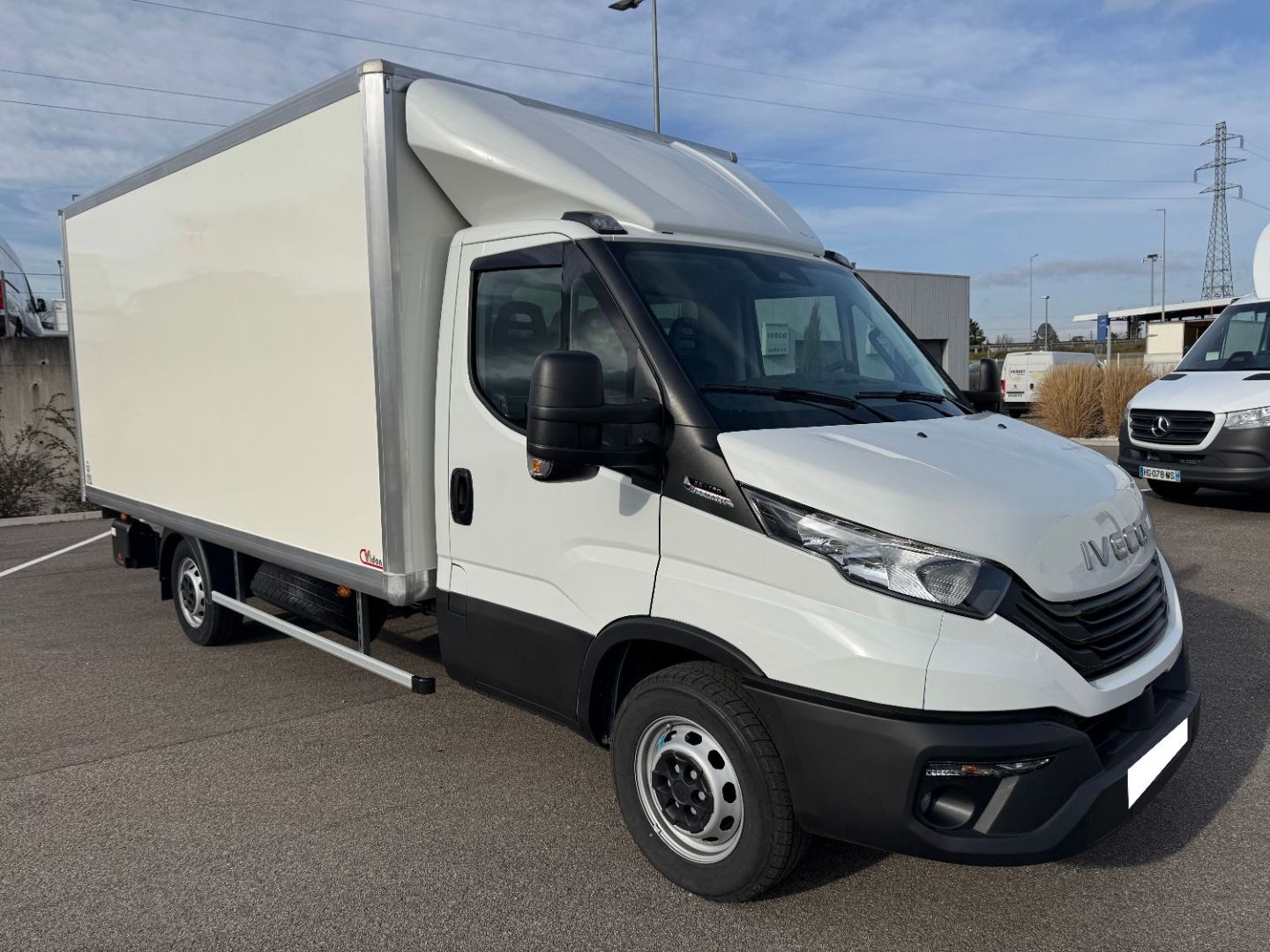 IVECO DAILY CAISSE - 35S16 A8 160CV 3L HAYON
